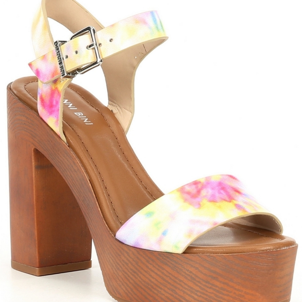 Gianni Bini Sandals